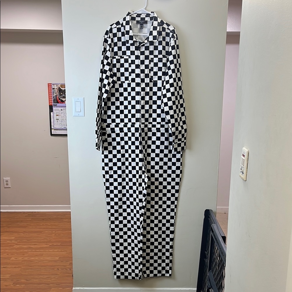 Forever 21 Men’s Checkered Jumpsuit – Size XL